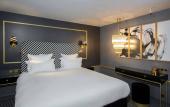 Туры в отель Snob Hotel