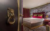 Туры в отель Snob Hotel
