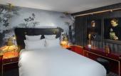 Туры в отель Snob Hotel