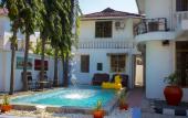 Туры в отель Mikocheni Condo Hotel
