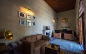 Туры в отель Riad Mayfez Suites & Spa