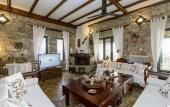 Туры в отель Majestic Chateau - Spectacular Seascapes & Pool