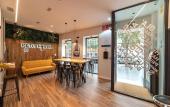 Туры в отель Petit Hostel La Latina - Adults Only