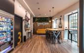 Туры в отель Petit Hostel La Latina - Adults Only