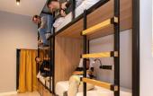 Туры в отель Petit Hostel La Latina - Adults Only
