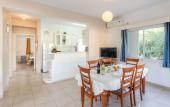 Туры в отель Villa Lela Pente Large Private Pool Walk to Beach A C Wifi Car Not Required Eco-friendly - 2167