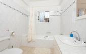 Туры в отель Villa Lela Pente Large Private Pool Walk to Beach A C Wifi Car Not Required Eco-friendly - 2167