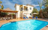 Туры в отель Villa Kleopatra Large Private Pool Walk to Beach A C Wifi Eco-friendly - 2732