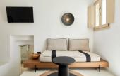 Туры в отель You And Me Suites