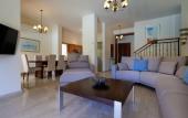 Туры в отель Villa Lara 11