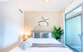 Туры в отель bnbmehomes , 2 BR Stunning Lake Views in Greens-205 Apartments