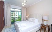 Туры в отель bnbmehomes , 2 BR Stunning Lake Views in Greens-205 Apartments