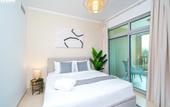 Туры в отель bnbmehomes , 2 BR Stunning Lake Views in Greens-205 Apartments