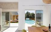 Туры в отель Mandana Villa - With Private Pool Jacuzzi