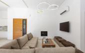 Туры в отель Mandana Villa - With Private Pool Jacuzzi