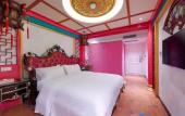 Туры в отель Yishanggong Art Themed Hotel (Guangzhou Jiangnanxi Metro Station)