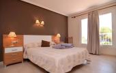 Туры в отель Hostal Cala Boix