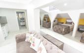 Туры в отель The Breeze Hotel
