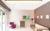 Туры в отель The Breeze Hotel
