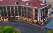 Туры в отель West Door Hotel