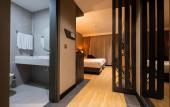 Туры в отель West Door Hotel