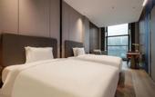 Туры в отель Holiday Inn Express Chongqing Nanbin Road by IHG