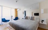 Туры в отель Eleven Way Apartments