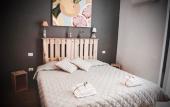 Туры в отель B&B Le 4 Stagioni Dante's Suites by ClaPa Group Dislocated Hospitality