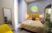Туры в отель B&B Le 4 Stagioni Dante's Suites by ClaPa Group Dislocated Hospitality