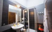 Туры в отель B&B Le 4 Stagioni Dante's Suites by ClaPa Group Dislocated Hospitality