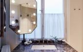 Туры в отель Bank Hotel, a member of Small Luxury Hotels of The World