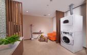 Туры в отель Holiday Inn Express Hangzhou Huanglong