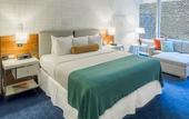 Туры в отель Kinzie Hotel