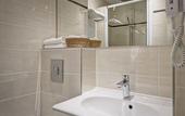 Туры в отель Chromatics Hotel & Restaurant The Hill Club by happyculture
