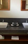 Туры в отель La Lechere Guest House