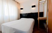 Туры в отель Hostal Athenas