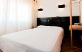 Туры в отель Hostal Athenas