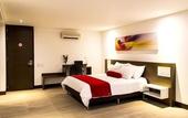 Туры в отель Loyds Hotel