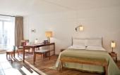 Туры в отель Louis Hotel