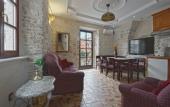 Туры в отель Apartments Wine House Old Town