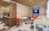 Туры в отель Holiday Inn Express FOSHAN CHANCHENG by IHG