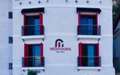Туры в отель Reddoors Suites Sea View