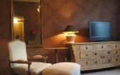 Туры в отель Augusta Hotel & Restaurant