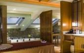 Туры в отель Tongquetai Jinling Grand Hotel
