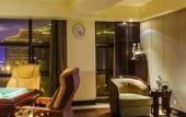 Туры в отель Tongquetai Jinling Grand Hotel
