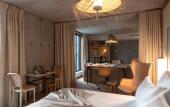Туры в отель MOB House