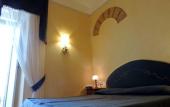 Туры в отель Bonapace Porta Nolana B&B