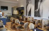 Туры в отель A l'Hotel des Roys