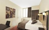 Туры в отель A l'Hotel des Roys