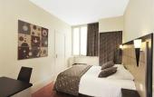 Туры в отель A l'Hotel des Roys